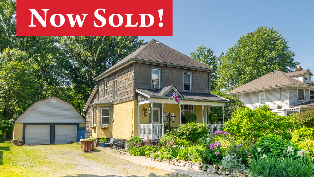 now sold banner on 108 victoria st port colborne sold by frank ruzycki real estate