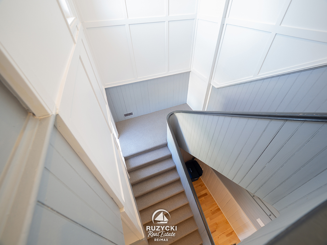 1561-north-shore-dr-lowbanks_15 stairwell of 1561 north shore dr lowbanks