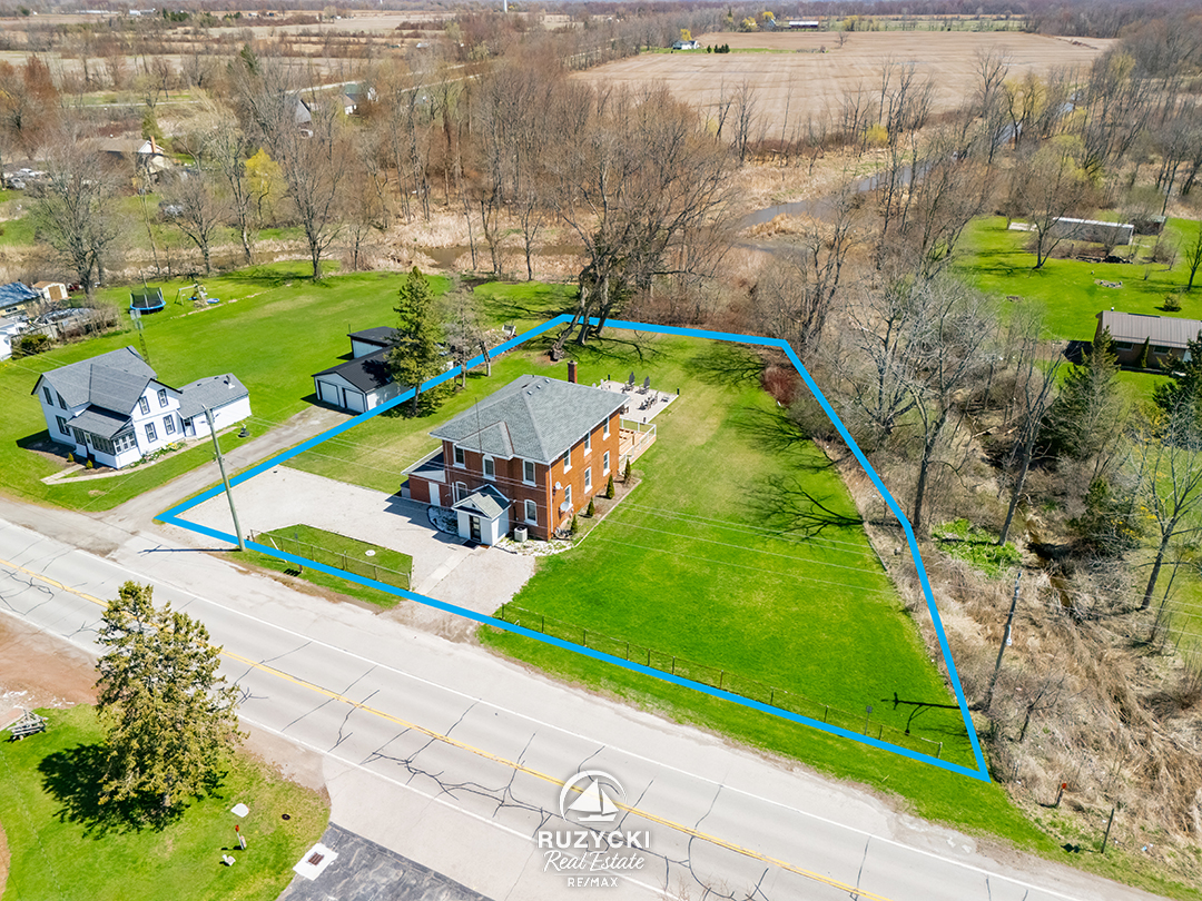 1561-north-shore-dr-lowbanks_57 aerial view of 1561 north shore dr lowbanks with lot outlines
