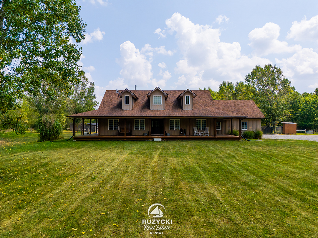 front exterior of 3481 troup rd port colborne