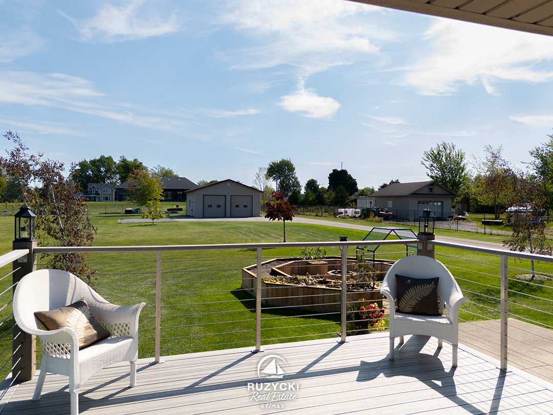 20219-youngs-rd-s-wainfleet_77 back deck overlooking backyard of 20219 youngs rd s wainfleet