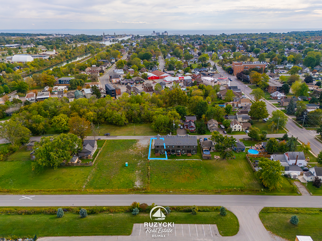 47-omer-ave-port-colborne_37 aerial view of 47 omer ave port colborne