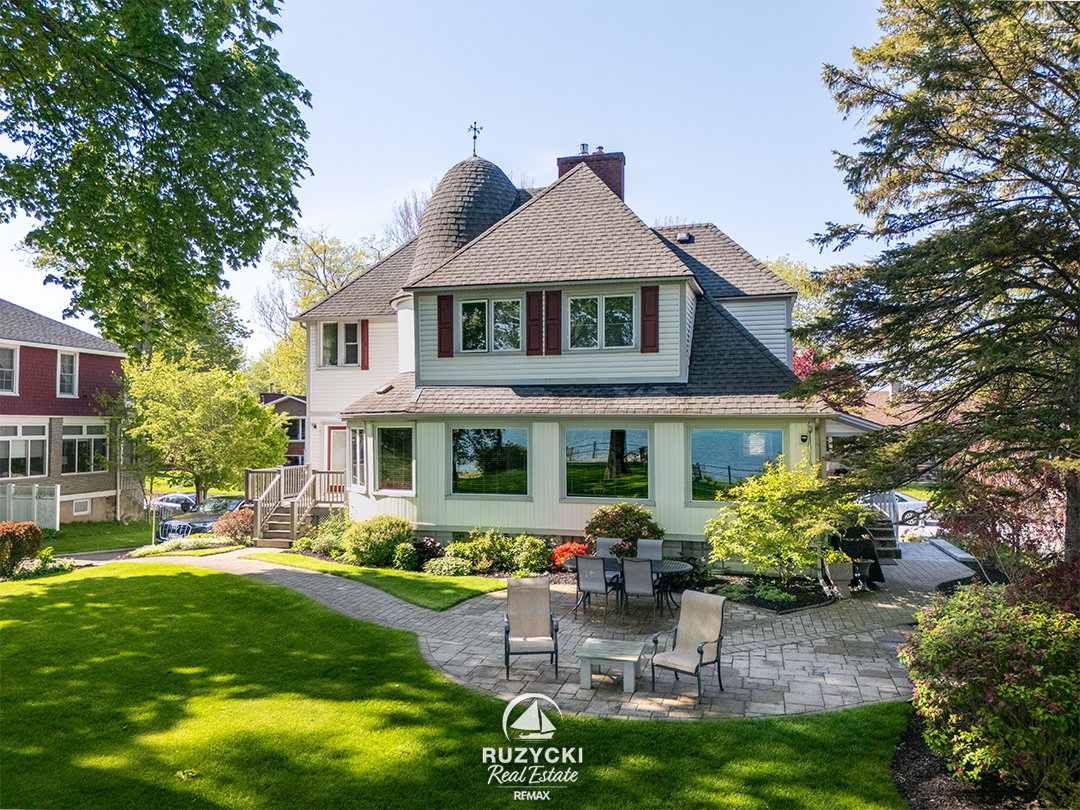 101-tennessee-ave-port-colborne_50 lakefront estate with Turret feature in Port Colborne