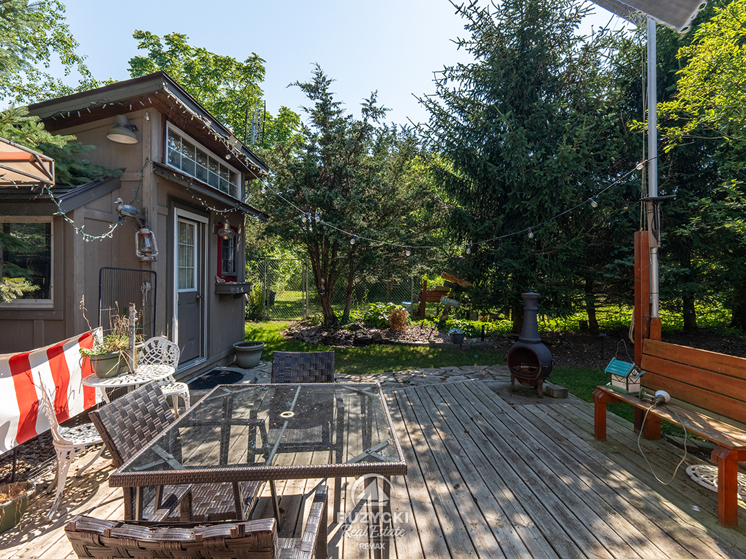 11679-belleview-beach-rd-wainfleet_07 deck of backyard cookhouse of 11679 belleview beach rd wainfleet