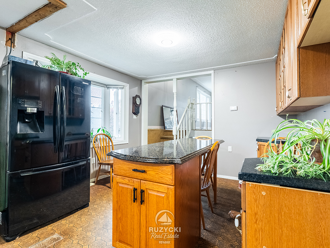 11679-belleview-beach-rd-wainfleet_55 kitchen of 11679 belleview beach rd wainfleet