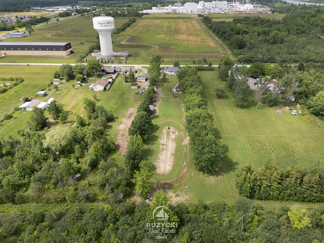 160-barrick-rd-port-colborne_62 aerial view of 160 barrick rd port colborne
