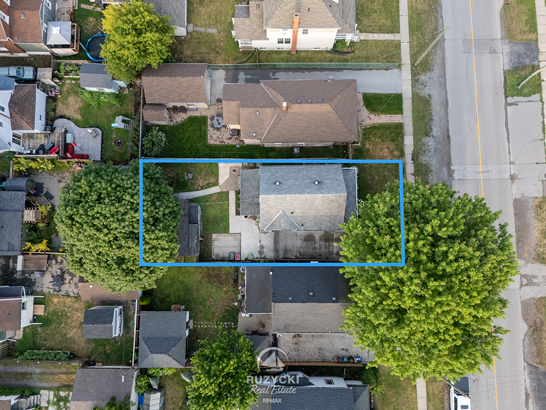 314-bell-st-port-colborne_46 overhead view of 314 bell st port colborne with approximate lot outlines