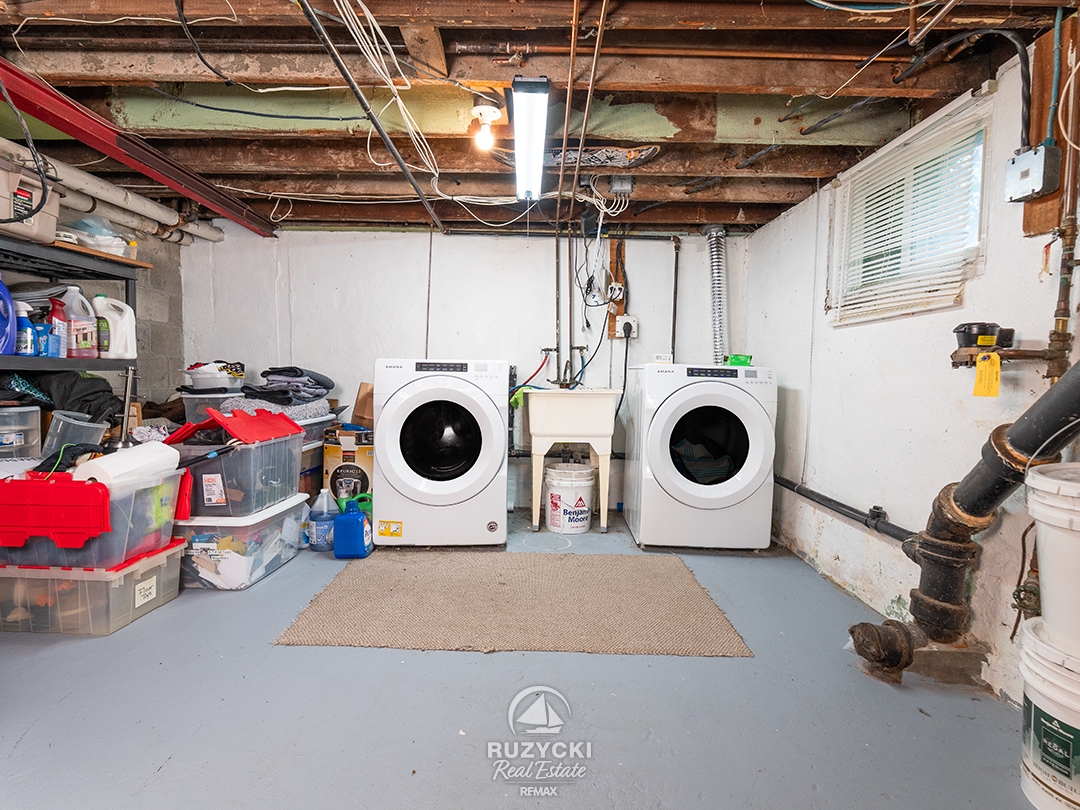 66-neff-st-port-colborne_53 basement laundry & utility of 66 neff street port colborne