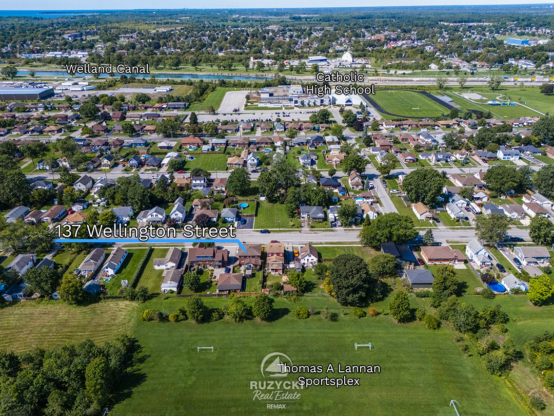 137-wellington-street-port-colborne_48 aerial view of neighbourhood with proximity to nearby catholic high school