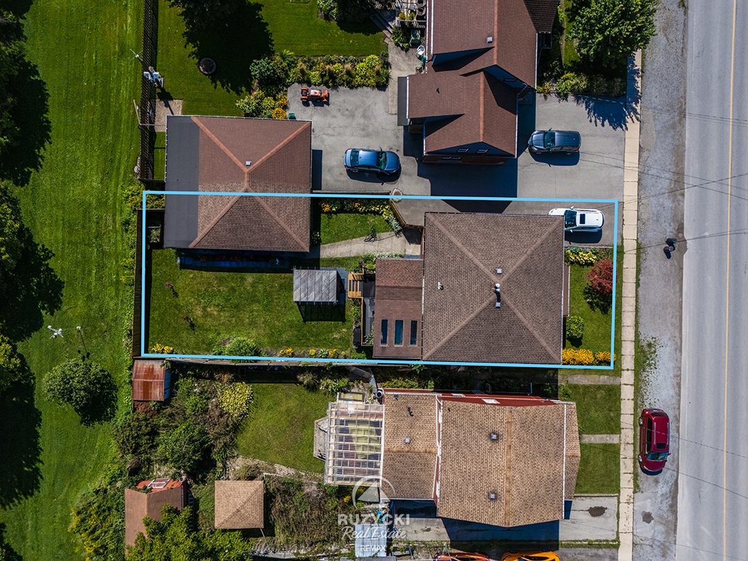 137-wellington-street-port-colborne_52 overhead view of 137 wellington st with approximate lot outlines
