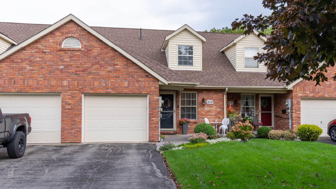 319 elgin street port colborne, a brick townhome for sale in portal village