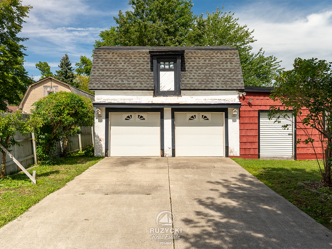 632-king-street-port-colborne_11 double garage