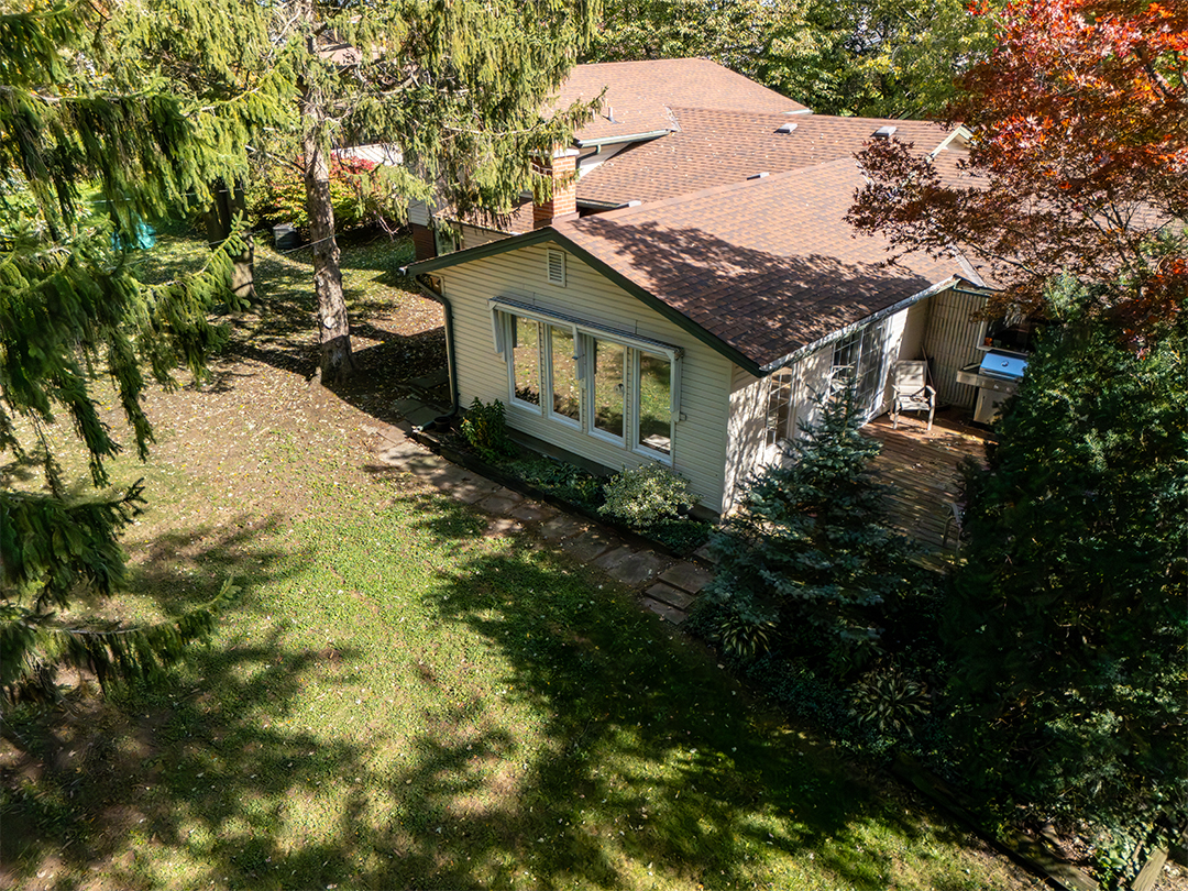 29-runnymede-road-port-colborne_26 elevated view of backyard and rear exterior
